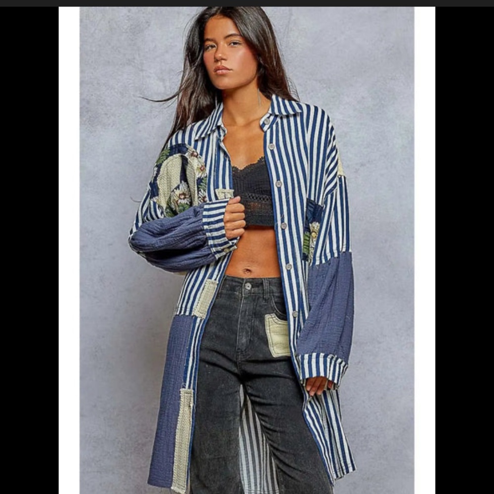 Pol Oversized Peace Patch Button Down Plaid Shirt… - image 1